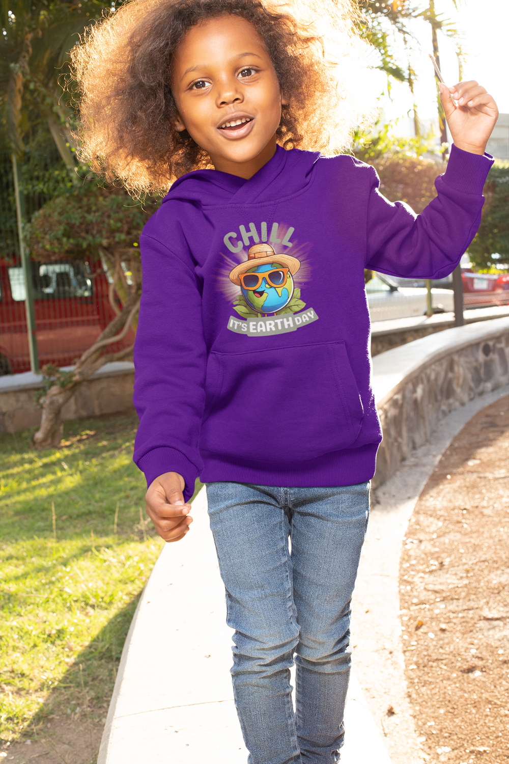 "Cool Earth" Kids Pullover Hoodie - Classic Style, Sustainable Material